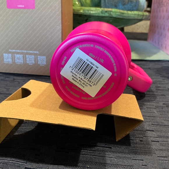 CAMELIA STANLEY QUENCHER H2.0 40 OZ. FLAWLESS - Picture 3 of 6